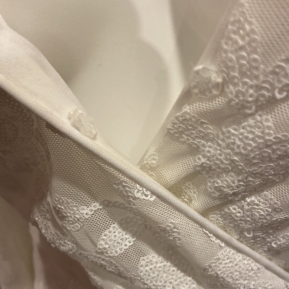 Beautiful White Dress with Slit ( will need a dry clean ) - Picture 14 of 16